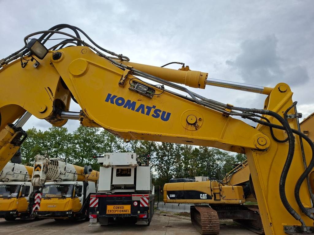Komatsu PW 118 MR-8 (+ 3 buckets)