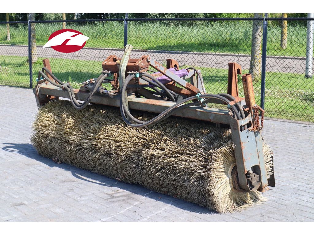 Merlo HYDRAULIC SWEEPER | BRUSH | VEEGBORSTEL | BURSTEL