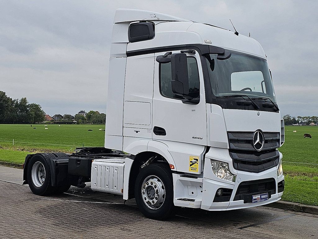 MERCEDES-BENZ ACTROS 1845 LS