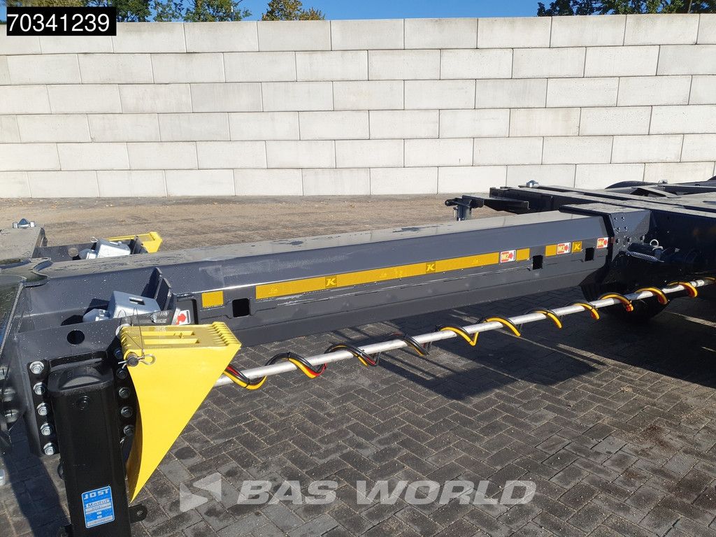 Kässbohrer XS 3 axles NEW Multi 45'ft Lift Axle SAF