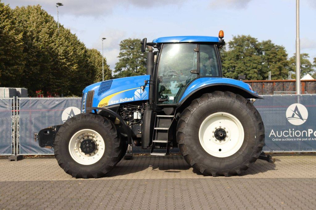 Tractor New Holland T8020 Diesel 275hp 2008