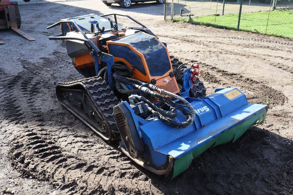 Rasenmäher Irus Deltrak 2.5 Diesel 27,5 kW 2015