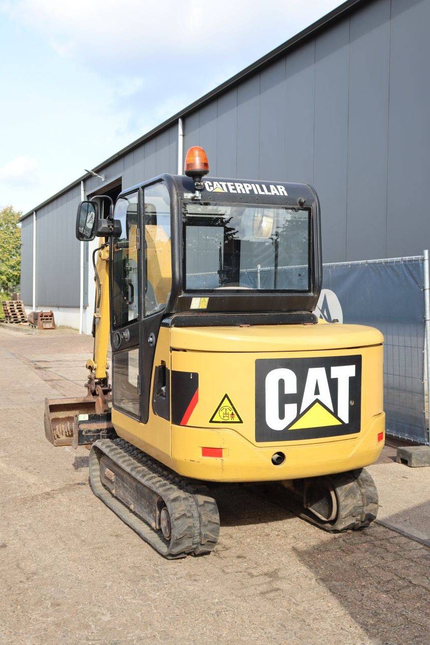 Crawler excavator Caterpillar 302.5C Diesel 20kW 2012