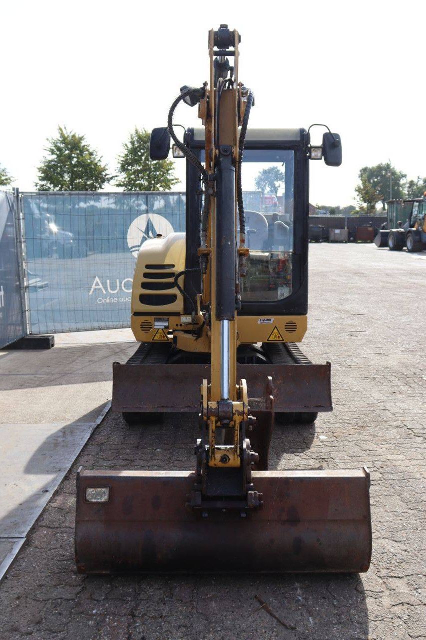 Crawler excavator Caterpillar 302.5C Diesel 20kW 2012