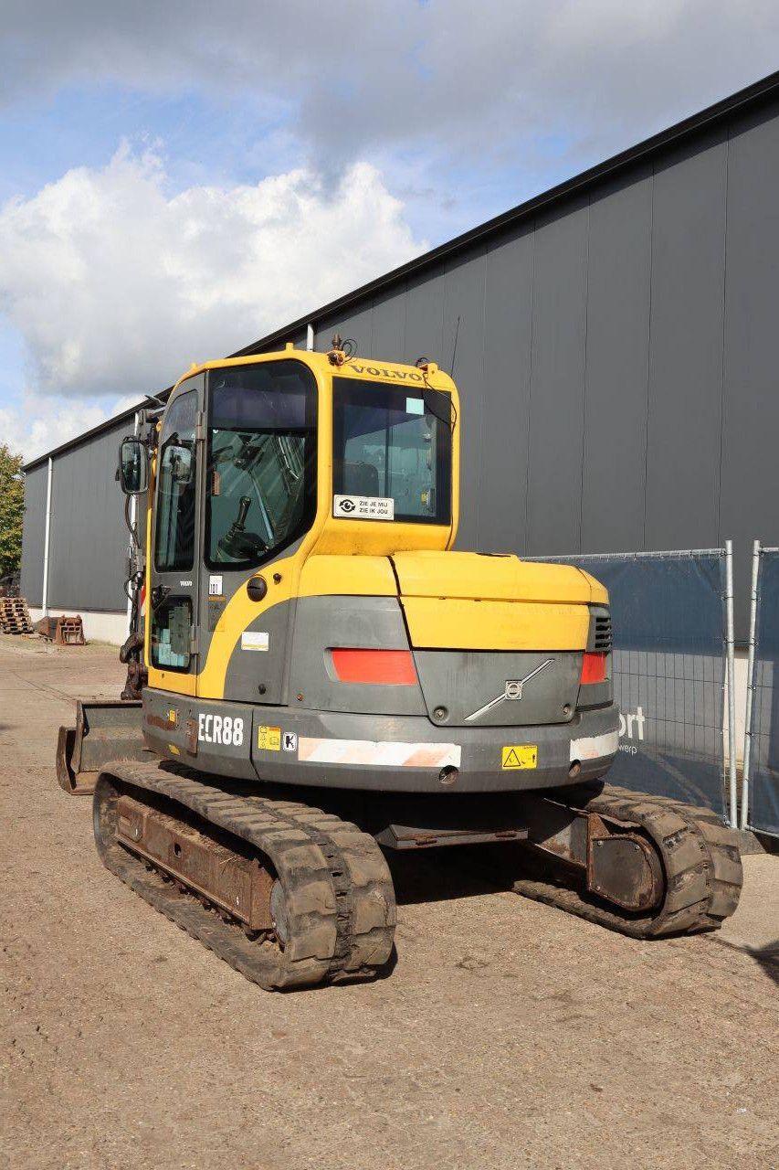 Volvo ECR88 Diesel 42kW 2005 crawler excavator with tilting attachment