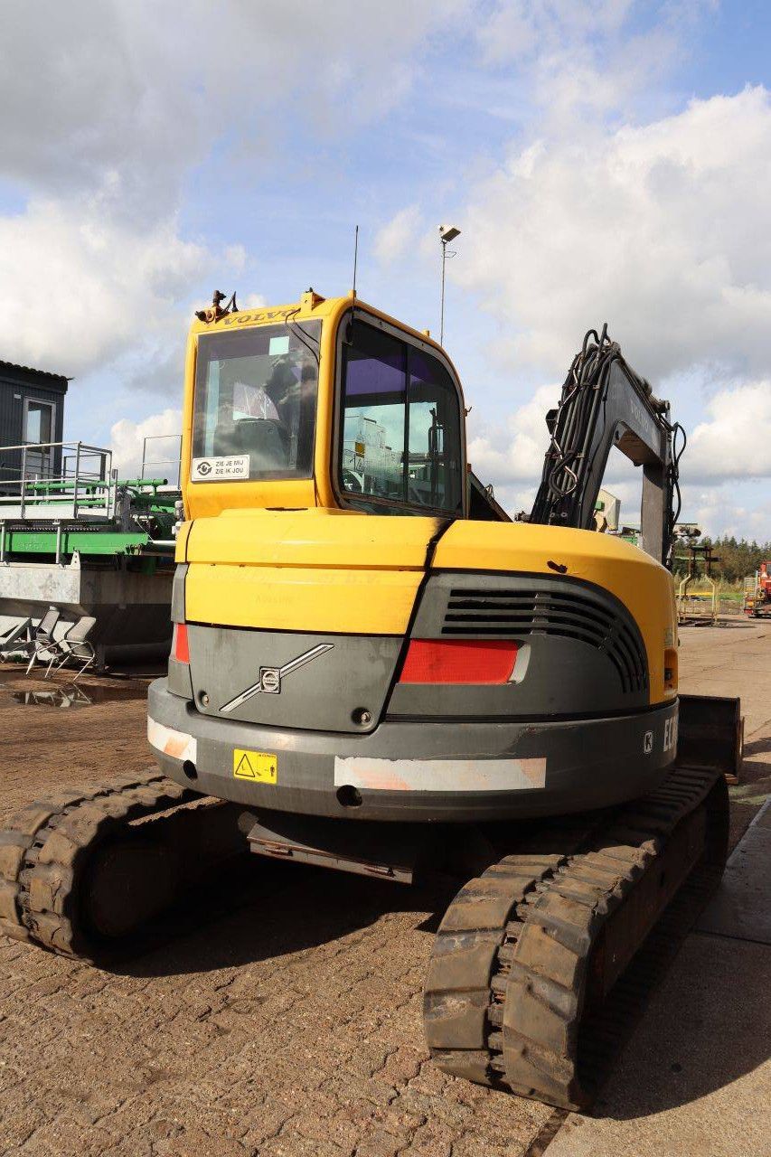Volvo ECR88 Diesel 42kW 2005 crawler excavator with tilting attachment