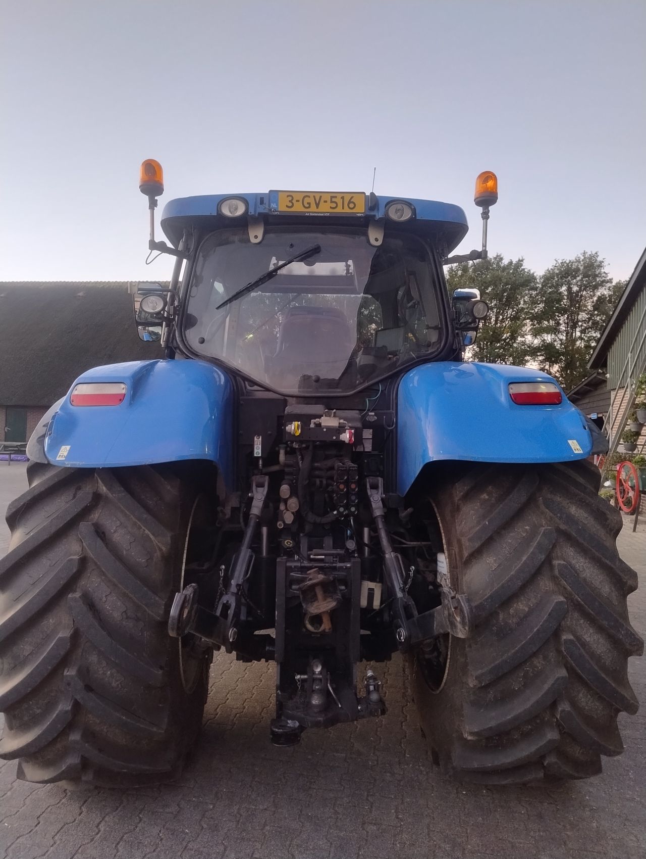 New Holland T7 210