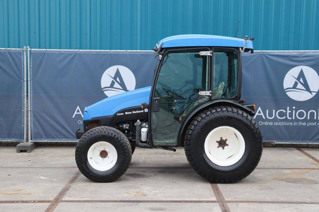 Traktor New Holland T3030 Diesel 48 PS 2007
