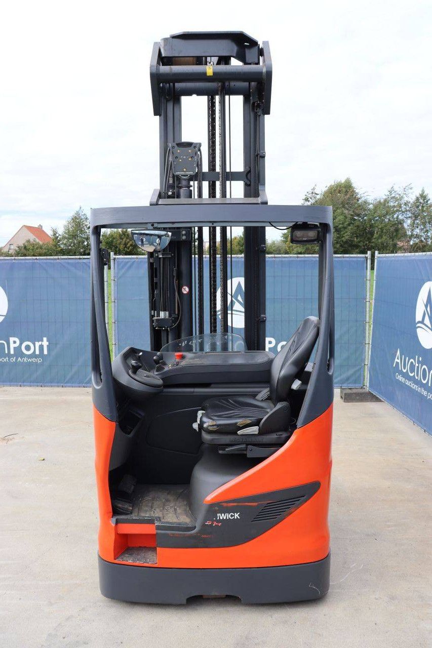 Fenwick-Linde R14-01 Electric Reach Truck 1400kg 8.0m 2020