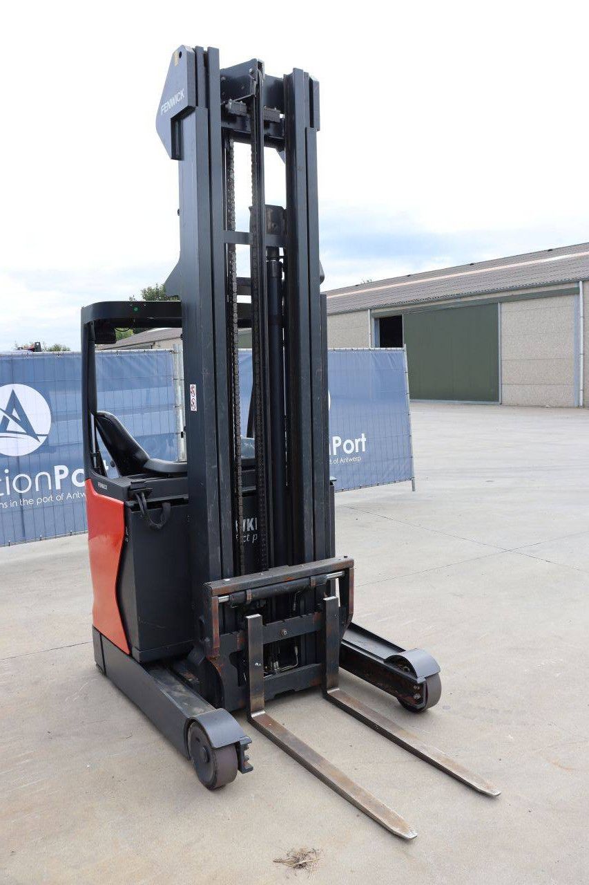 Fenwick-Linde R14-01 Electric Reach Truck 1400kg 8.0m 2020
