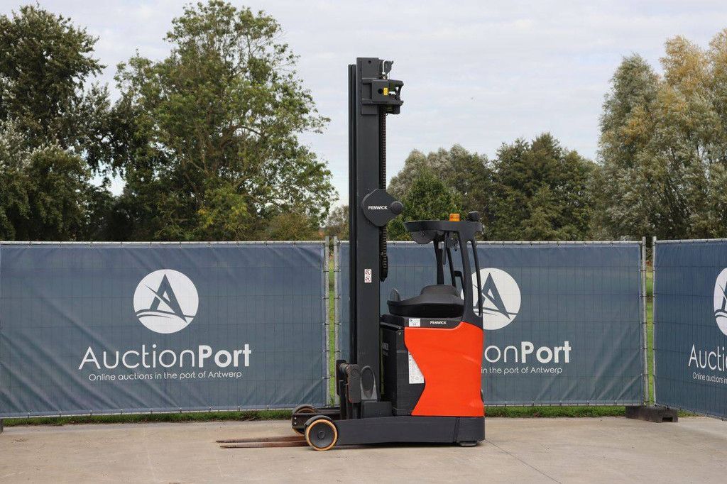 Fenwick-Linde R14HD-01 Electric Reach Truck 1400kg 9.0m 2017