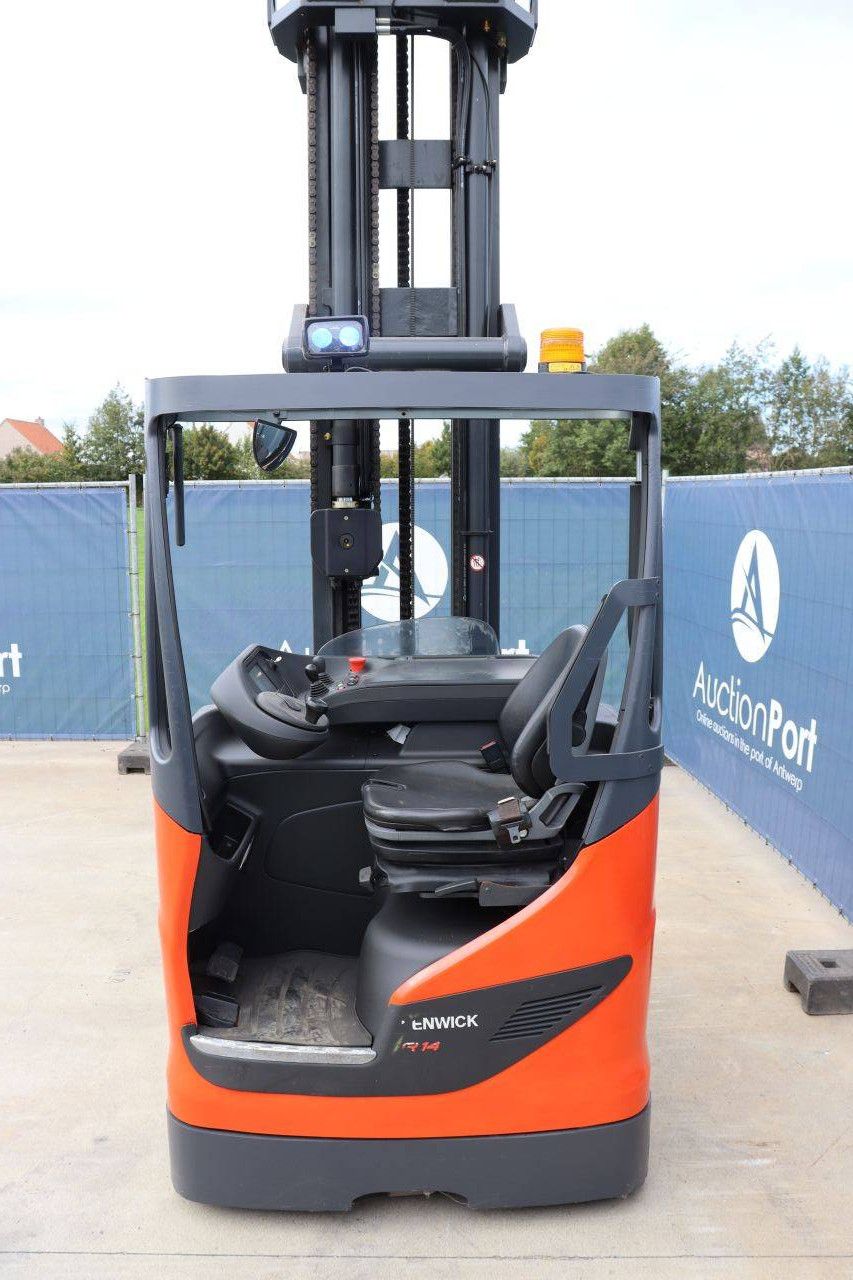 Fenwick-Linde R14HD-01 Electric Reach Truck 1400kg 9.0m 2017