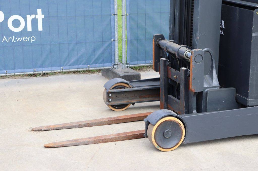Fenwick-Linde R14HD-01 Electric Reach Truck 1400kg 9.0m 2017