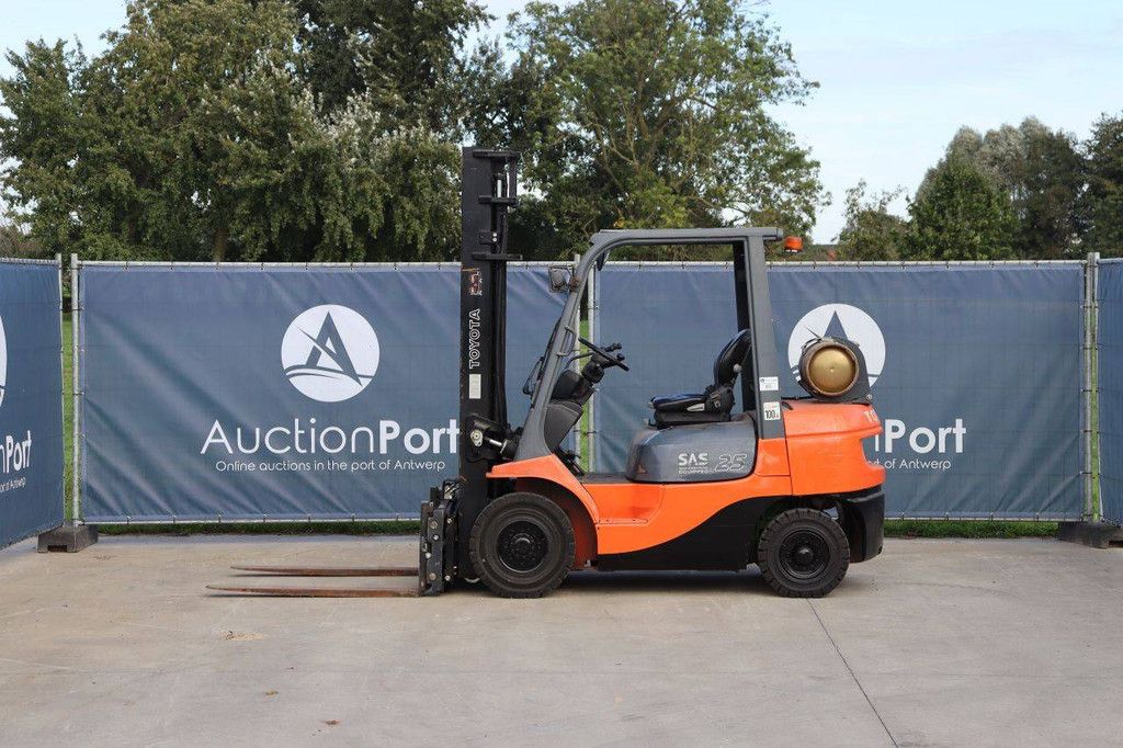 Gabelstapler Toyota 42-7FGF25 LPG 2500kg 4,0m 2007