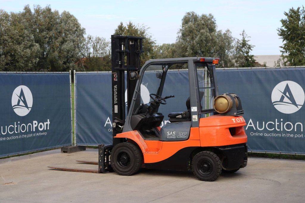 Gabelstapler Toyota 42-7FGF25 LPG 2500kg 4,0m 2007