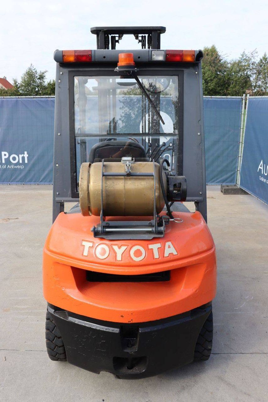 Gabelstapler Toyota 42-7FGF25 LPG 2500kg 4,0m 2007