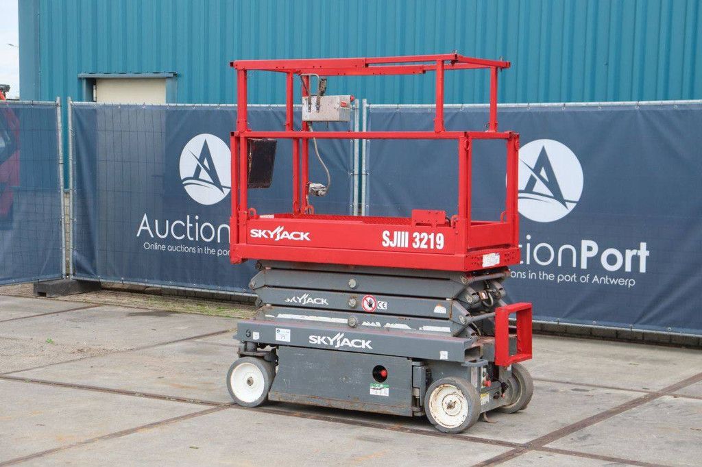 Skyjack SJIII-3219 Elektrische Scherenbühne 227 kg 7,8 m 2018