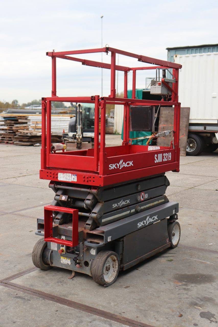 Skyjack SJIII-3219 Elektrische Scherenbühne 227 kg 7,8 m 2018