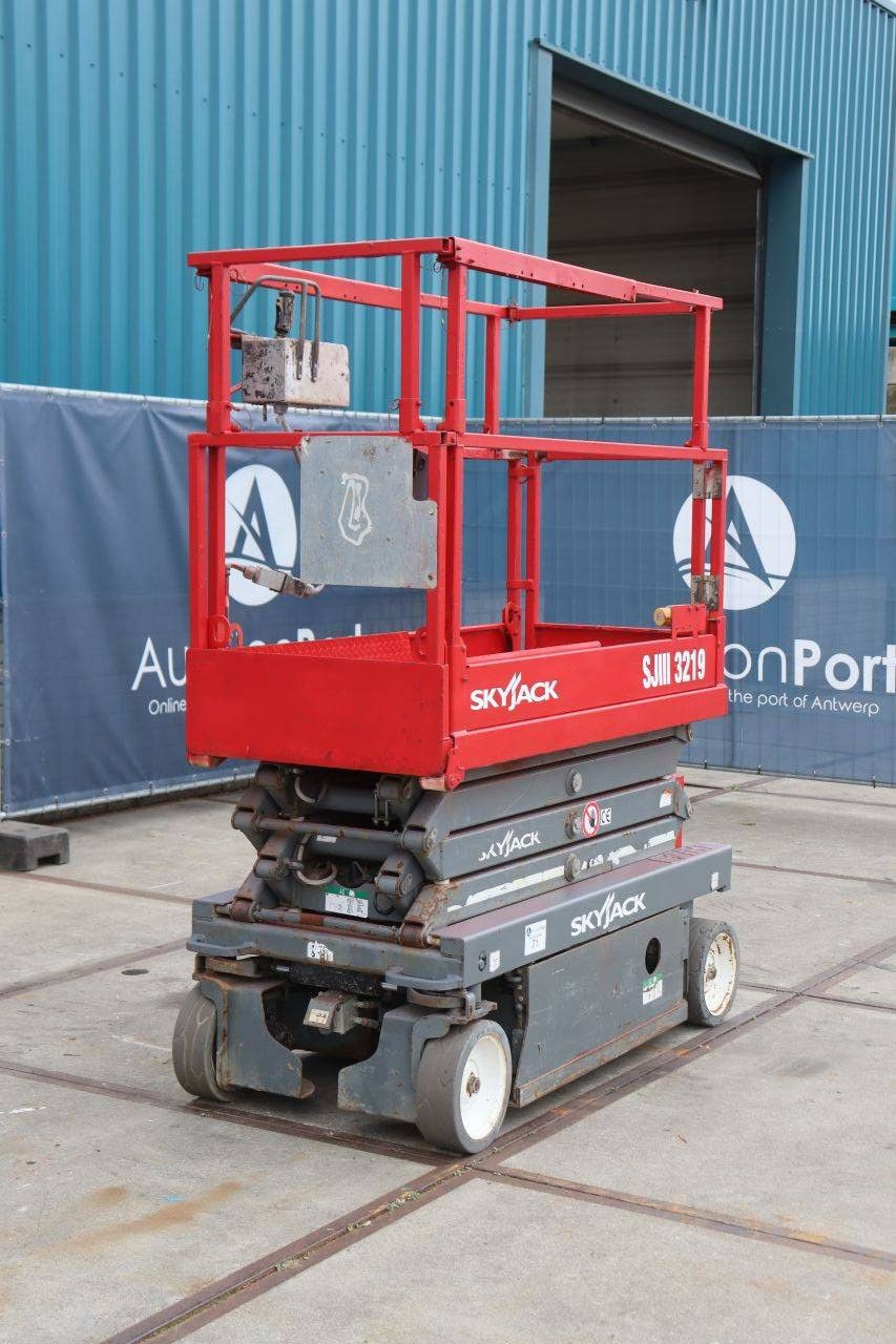 Skyjack SJIII-3219 Elektrische Scherenbühne 227 kg 7,8 m 2018