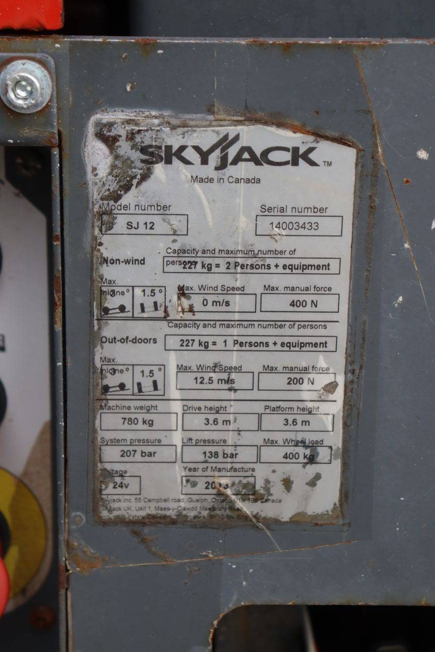 Skyjack SJ12 Electric Mast Lift 227kg 5.6m 2013