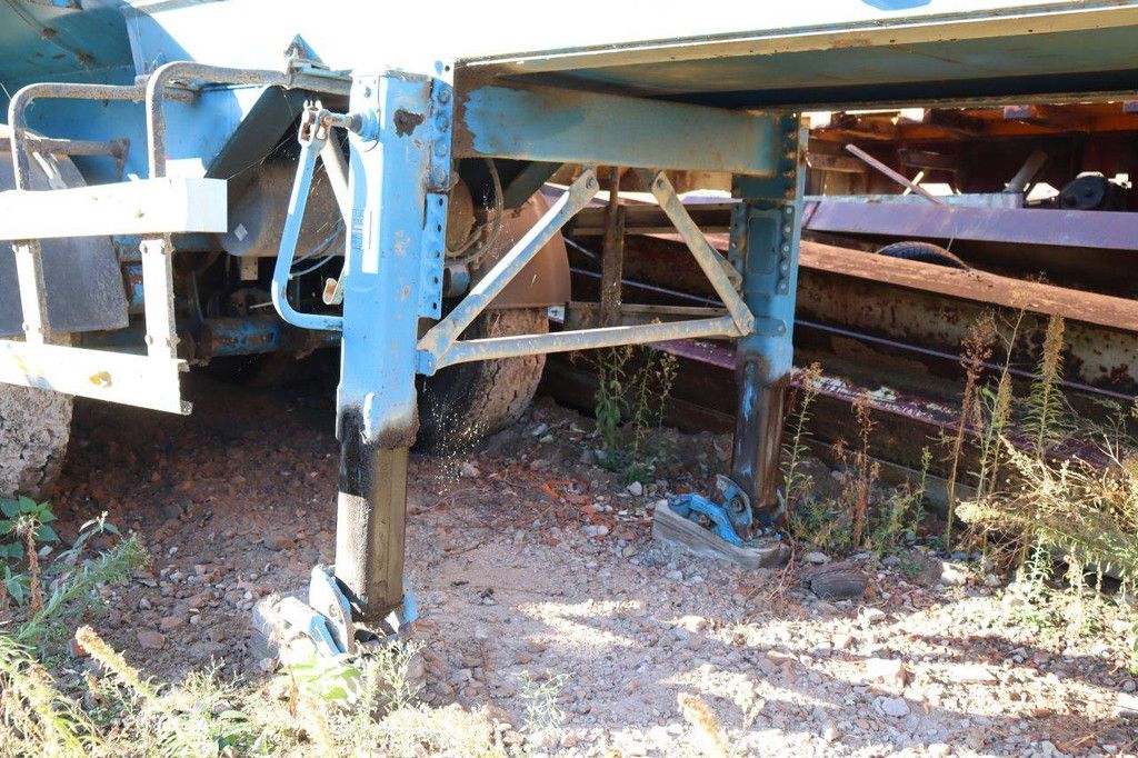 Tipper Semi-trailer Robuste-Kaiser S3302V37 37000kg 2008