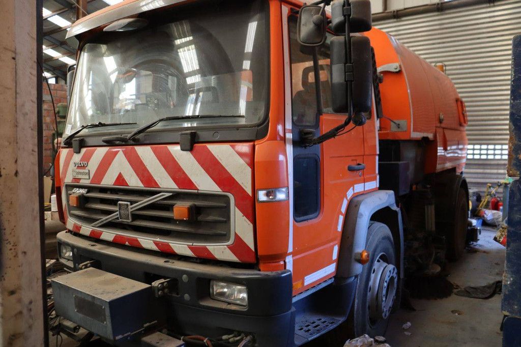 Kehrmaschine Volvo FL6 E17.0 Diesel 250 PS 2006
