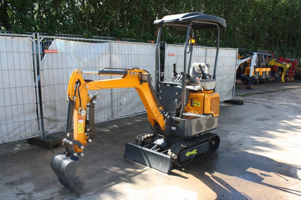 Mini excavator 15G Diesel 7kW 2026 Demo