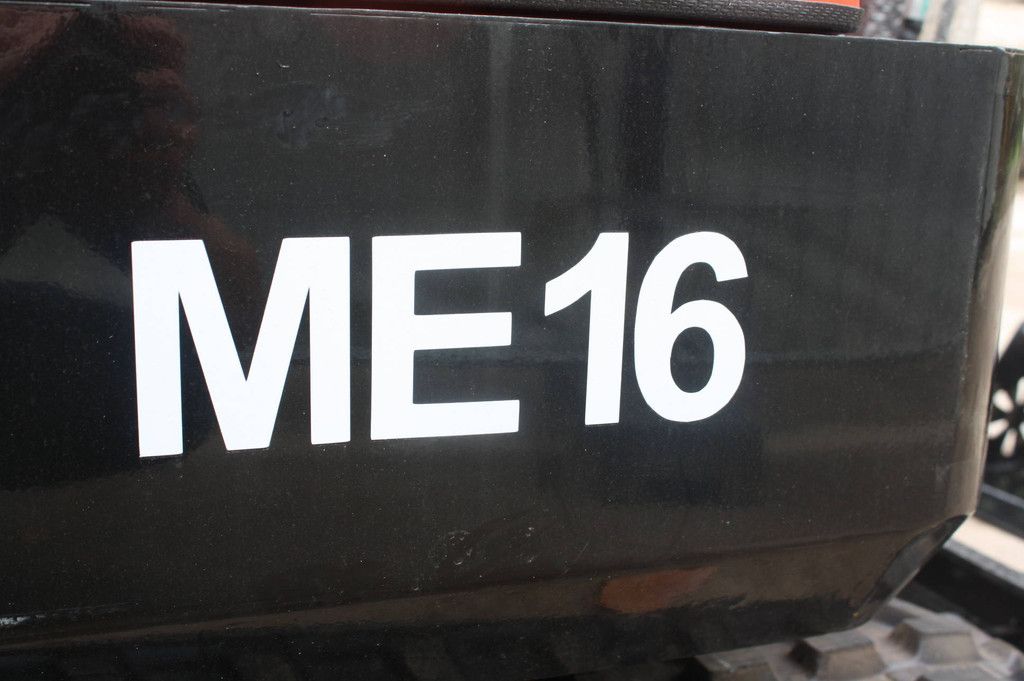 Lyals ME16 Diesel Mini Excavator 2026 New