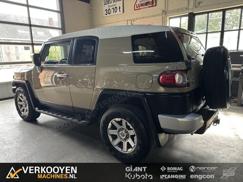 2014 Toyota FJ Cruiser X-Treme 4.0i V6 VT1084