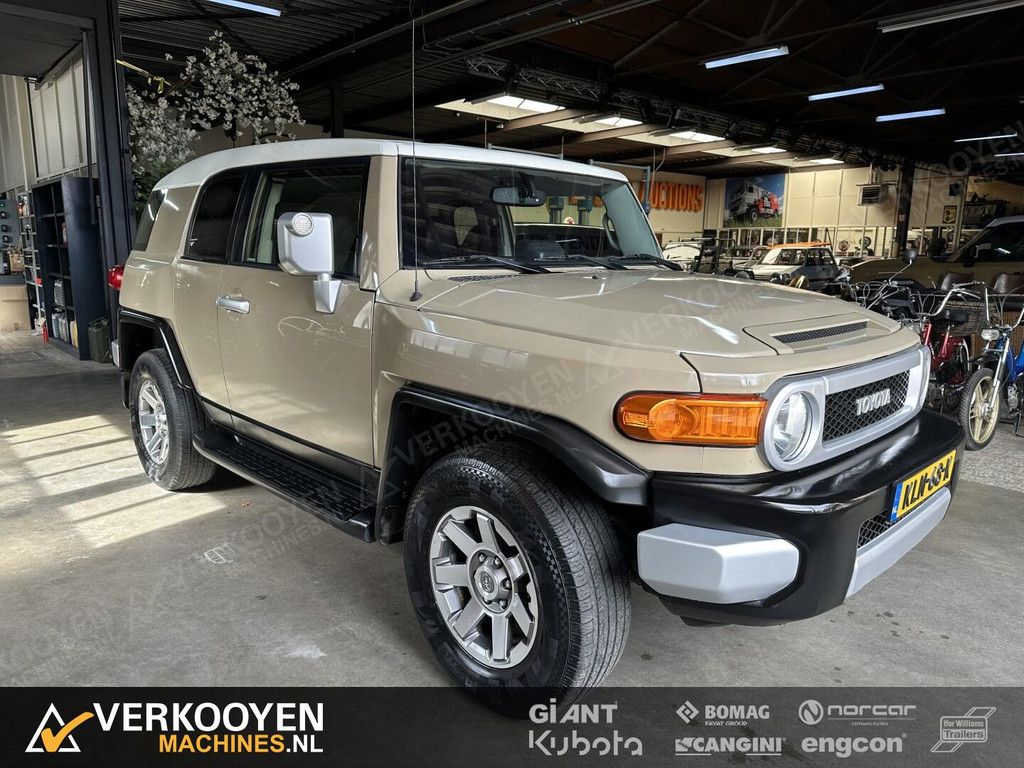 2014 Toyota FJ Cruiser X-Treme 4.0i V6 VT1084