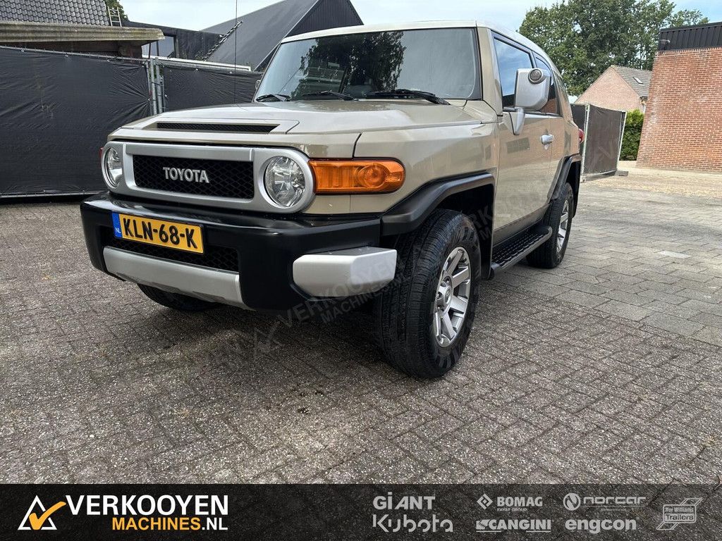 2014 Toyota FJ Cruiser X-Treme 4.0i V6 VT1084