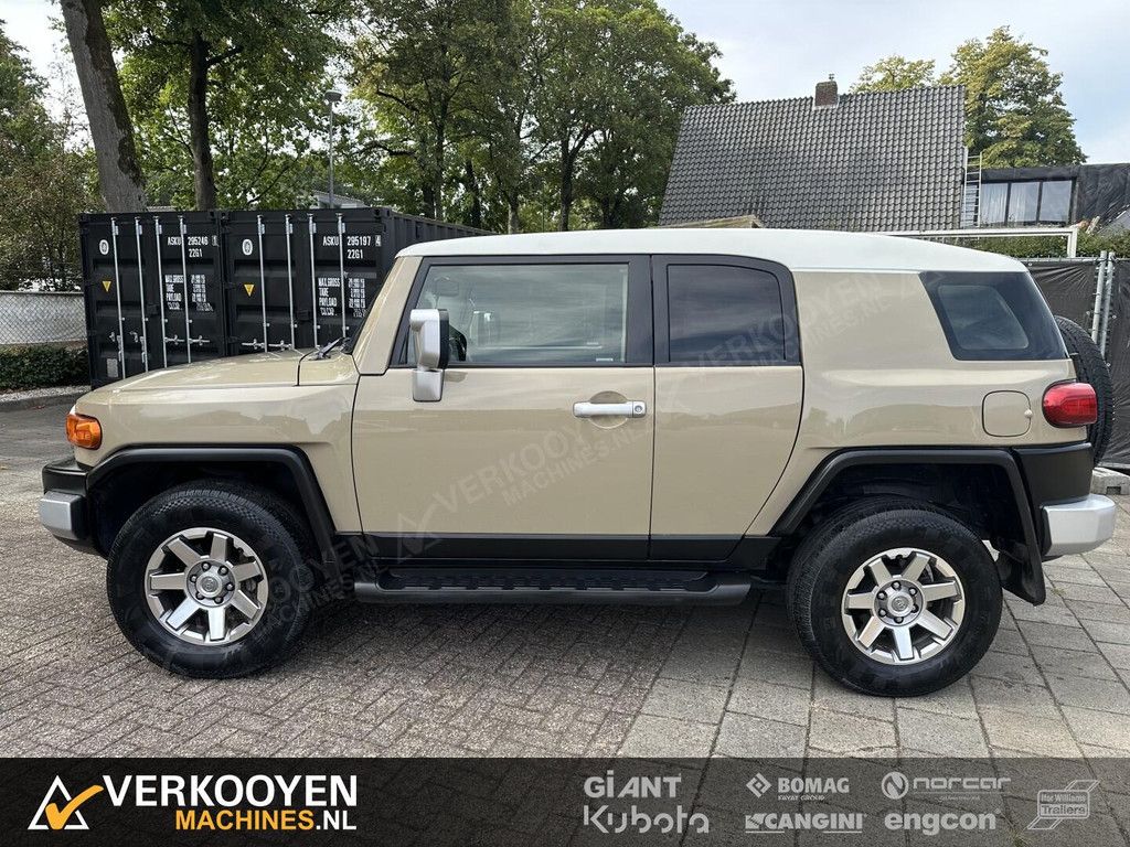 2014 Toyota FJ Cruiser X-Treme 4.0i V6 VT1084