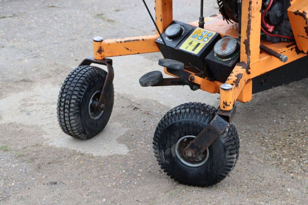Wood Chipper Eliet Super Prof 2000 Petrol 18hp 2011