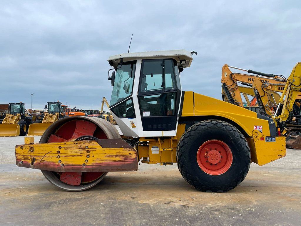 Dynapac CA302D