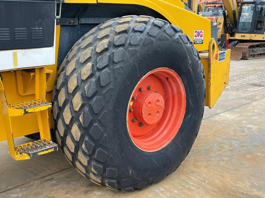 Dynapac CA302D