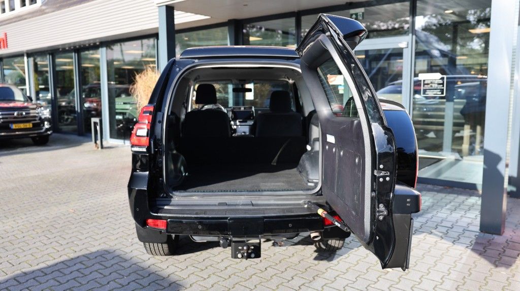 Toyota Landcruiser 150 2.8 D-4D 3DRS CHALLENGER A/T VAN