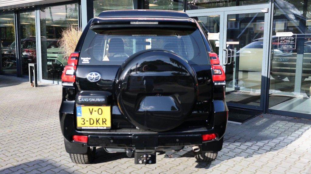 Toyota Landcruiser 150 2.8 D-4D 3DRS CHALLENGER A/T VAN