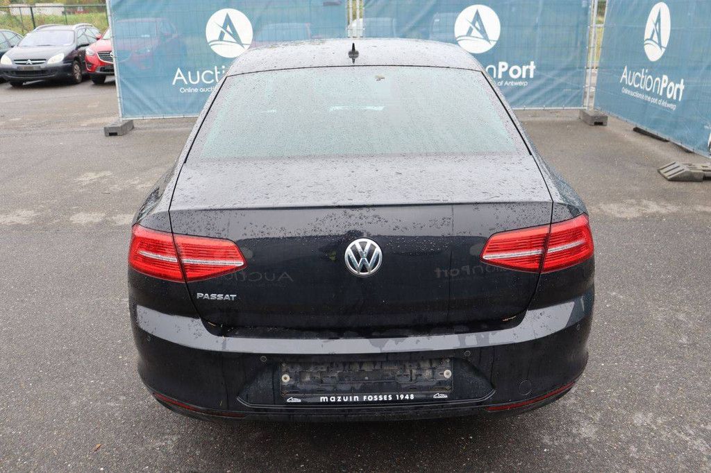 Passenger car Volkswagen Passat Petrol 150hp 2018 (Margin)