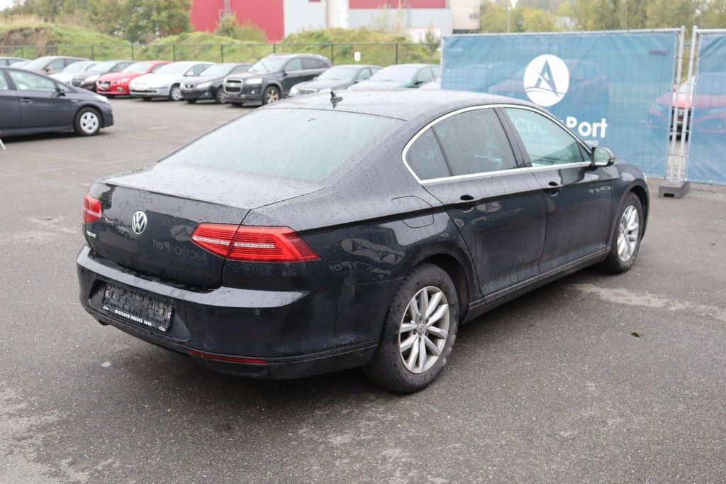 Passenger car Volkswagen Passat Petrol 150hp 2018 (Margin)