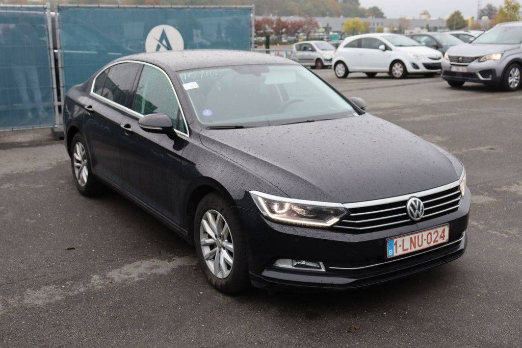 Passenger car Volkswagen Passat Petrol 150hp 2018 (Margin)