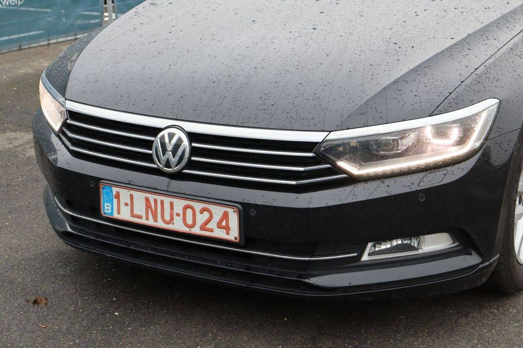 Passenger car Volkswagen Passat Petrol 150hp 2018 (Margin)