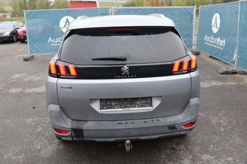SUV Peugeot 5008 Diesel 115hp 2018 (Margin)