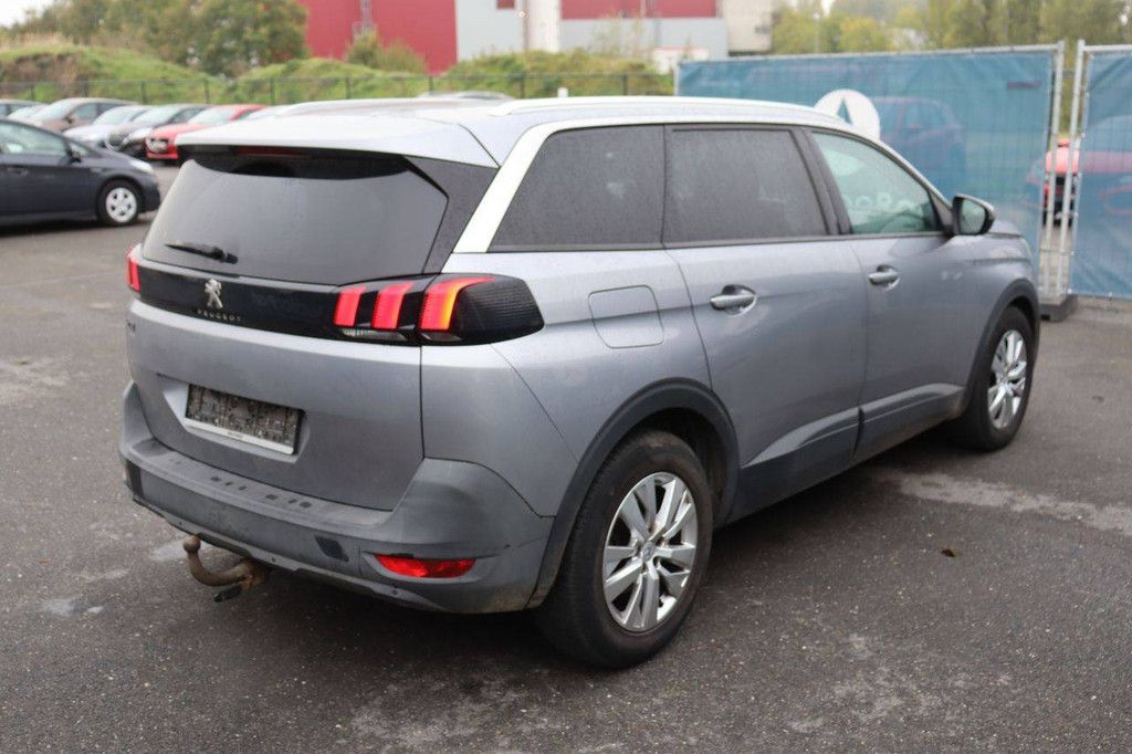 SUV Peugeot 5008 Diesel 115hp 2018 (Margin)