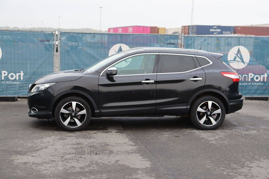 SUV Nissan Qashqai Petrol 115hp 2017 (Margin)