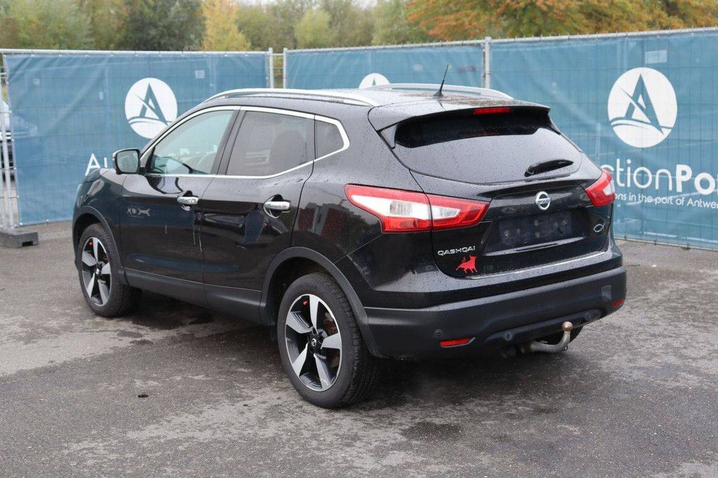 SUV Nissan Qashqai Petrol 115hp 2017 (Margin)