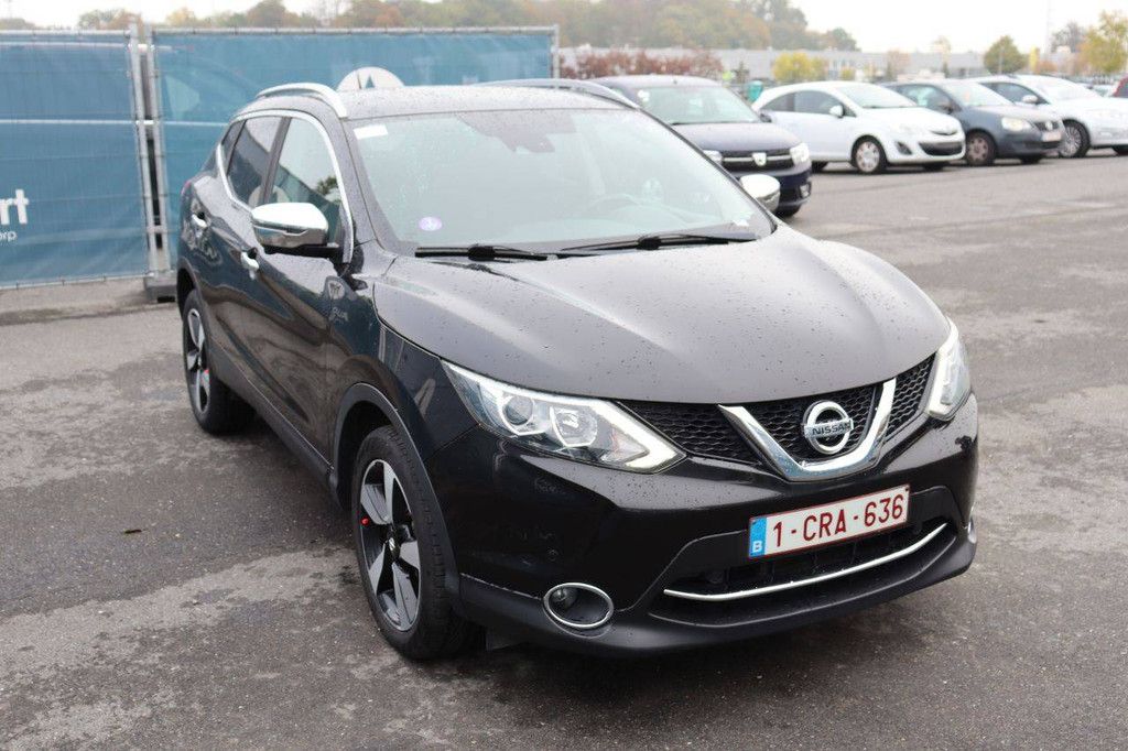 SUV Nissan Qashqai Petrol 115hp 2017 (Margin)