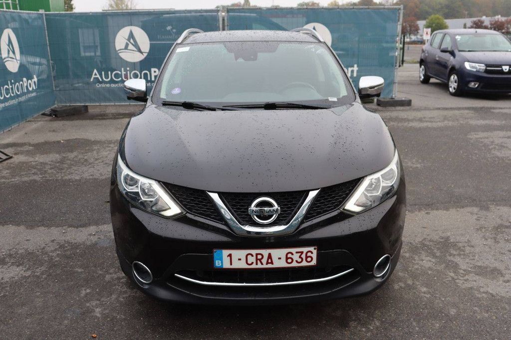 SUV Nissan Qashqai Petrol 115hp 2017 (Margin)