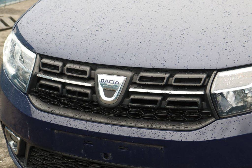 Pkw Dacia Sandero Benzin 90 PS 2017 (Margin)