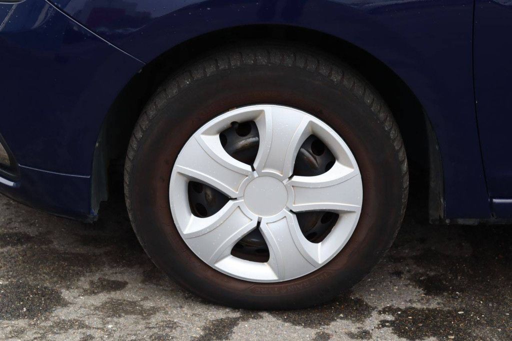 Pkw Dacia Sandero Benzin 90 PS 2017 (Margin)