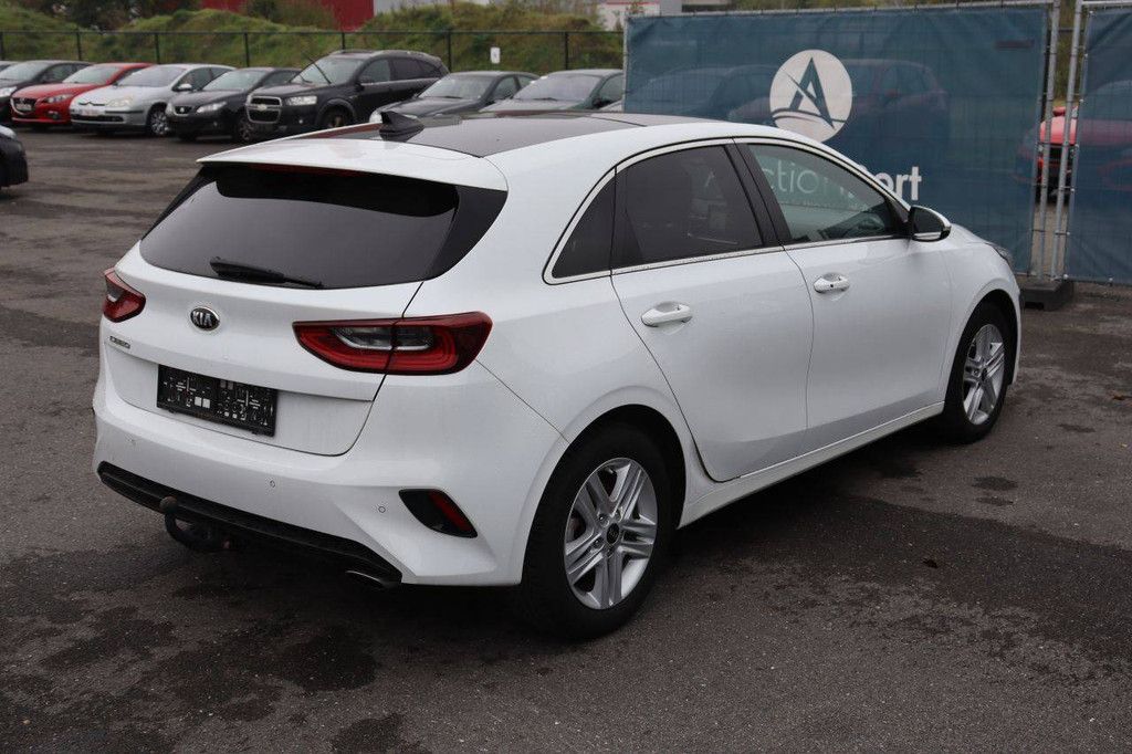 Pkw Kia Cee'd Benzin 140 PS 2019 (Margin)